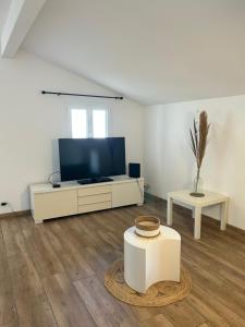Appartements Appartement, centre ville AIGUILLON : photos des chambres