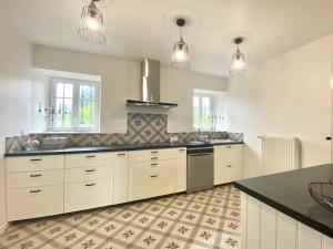 Maisons de vacances Gite Javaugues, 8 pieces, 14 personnes - FR-1-582-55 : photos des chambres