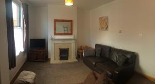 4 Bedroom House For Corporate Stays in Kettering - 6