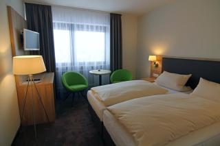 Hotel Sunny Side Up - 2
