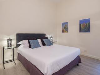 BEAUTIFUL FLAT IN OLTRARNO - 2