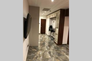 Bright, stylish Studio flat with Sky Sports - 9