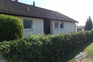 Appartement Region Esslingen - Nähe Messe - Flughafen - Stuttgart - Wohnen und Arbeiten auf Zeit in 120m2 Wohlfühlatmosphäre - ab 3 Übernachtungen - geeignet für 4 Pers incl Kinder - Beistellbett möglich - Kinder und Tiere willkommen - Garage für e-bikes - 6