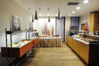 Hotel Biograf - 4