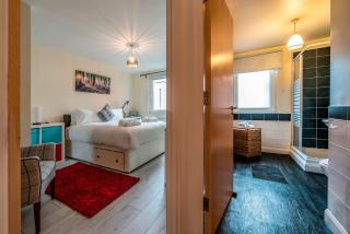 1 Bd Apt in Historical W Belfast Close to Centre - 2