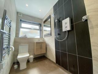 Kensington Suite Sasco Apartments - 3
