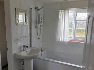 Primrose Cottage - 1