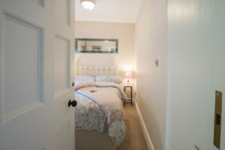 Charming 2-Bed Apartment in Donegal Town Centre - 2