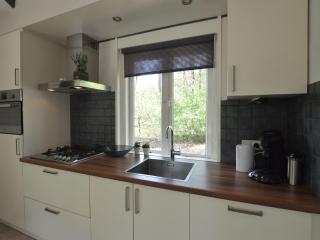 Detached holiday home with sauna, large garden - 8