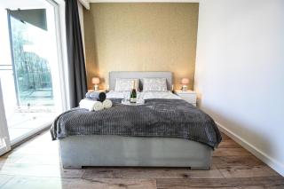 Apartament VILLA PARK przy plaży z widokiem na jezioro, taras 50 m2 - 8