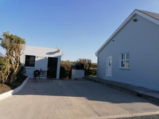 Atlantic Way Farmhouse - 3
