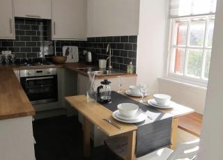 2 Chessels Court, Flat 3 - 9