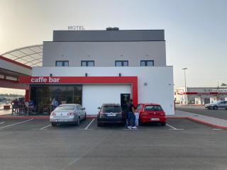 Belamionix motel - 4