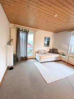 NEB-THUN LODGE`s Appartement 1 Hilterfingen Ringstrasse 6 - 1