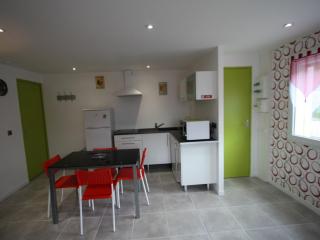 Charmant Gîte Moderne avec Terrasse, Proche Épinal & Nancy, Idéal pour Motards & Randonnées - FR-1-589-262 - 5