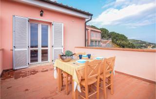 2 Bedroom Gorgeous Home In Cavo - 1