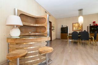 Massaua Roomy Vintage Apartment - 1
