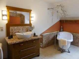 Blumenwerkstatt mit Sauna und Jacuzzi - 2