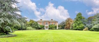 Walcot Hall - Stunning Stately Home set in 27 acres of parkland and sleeping 16+ - 8