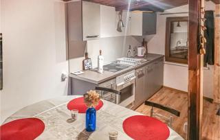 Cozy Home In Stara Dobrzyca With Wifi - 8