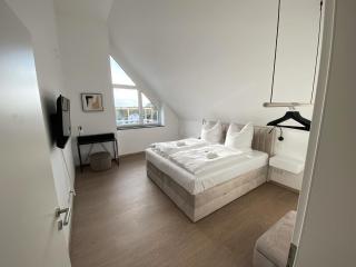 OASIS: Close to Munich - 4 Bedrooms - Kitchen - 6