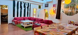 Casa con jardín a 45 metros de la playa. ES. - 2