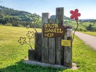 Grub-Daniel-Hof - 1