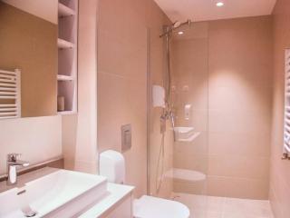 Metropolitan Apartman - City View - 9