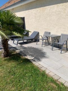 Studio indépendant avec piscine et jardin - 7