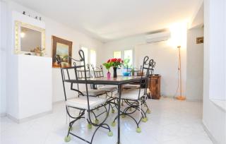 2 Bedroom Gorgeous Apartment In Falicon - 7