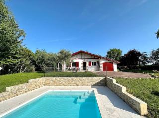 Maison avec piscine - 0