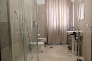 B&B ANNUNZIATA-Vicino all' Ospedale Civile dell'Annunziata e alla Clinica Scarnati, a due passi dall'Ospedale Mariano Santo,Siamo nel centro di Cosenza con facilita' di parcheggio e servizi vari - 1