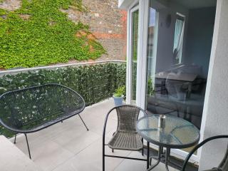 Top ausgestattetes drei Zimmer Apartment mit großer Sonnenterrasse - 5