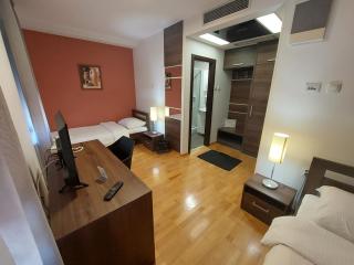 Motel MS - 5