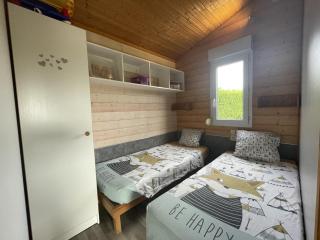 Chalet au bord de l'eau avec terrasse, pêche, baignade surveillée, buvette et activités extérieures - FR-1-489-360 - 3