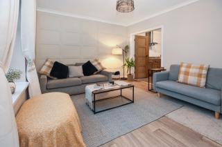 A spacious home from home with spectacular views - 3