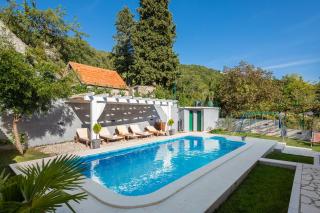 Holiday Home Mamita - Heated pool - 9