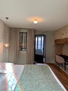 Le Château de Saint-Angel, Le Manoir du Rigouneix, 5 minutes A89, nature, calme, sauna - 5