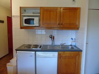 Charmant 2 pièces à Valfréjus, balcon ouest, proche télésièges et commerces, idéal 4 personnes - FR-1-561-6 - 7