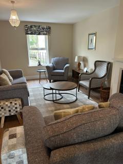 4 Castle Court - 6