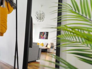 Lokal, luftig - Loft mit Heimkino & Parkplatz in Uni- und Kliniknähe - 3