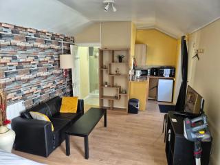 17A DB Airbnb - 3
