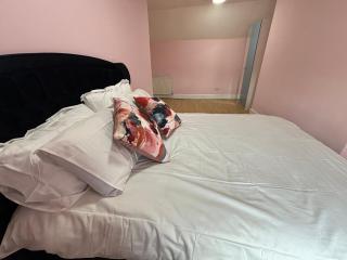 Cozy Pink House Fairview 6 Beds - 7