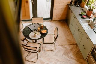 LasHouse - Nowoczesna stodoła z widokiem na las - 4