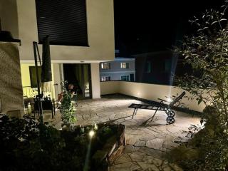 -Stadthaus Ida- Mit großer Dachterasse, am Schloßpark, Luftkurort Kißlegg, Boxspringbetten, Kaffeevollautomat, SmartTV, familienfreundlich, großzügig, zentral - 0