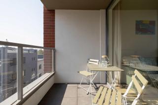 Słoneczna Comfy Apartment with Balcony & Parking Katowice by Noclegi Renters - 8