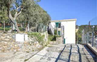 Beautiful Apartment In Recco With Wifi - 9