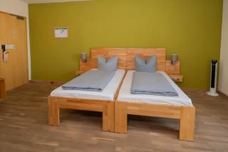 Hotel Donau-Ries - 1