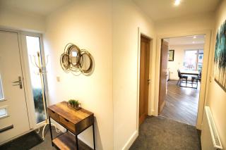 Rotherham - Rawmarsh - Great Customer Feedback - 2 Bed Bungalow - New Build - High End Furnishings - Wheel Chair Accessible - Large Enclosed Garden - Dog Friendly - 5