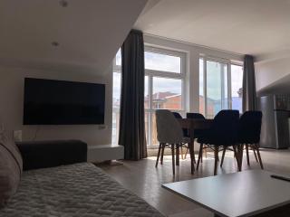 City Retreat Apartment - 4